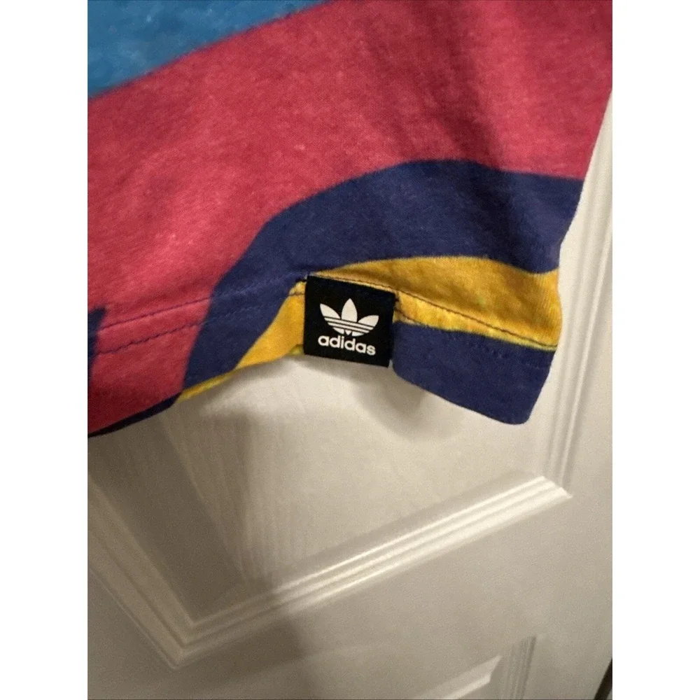 Y2K Adidas Multi Color Geometric Men's Shirt‎ Size Large vintage